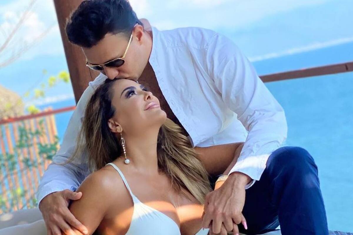 ¡Sí se casaron! Ninel Conde y Larry Ramos ahora son esposos