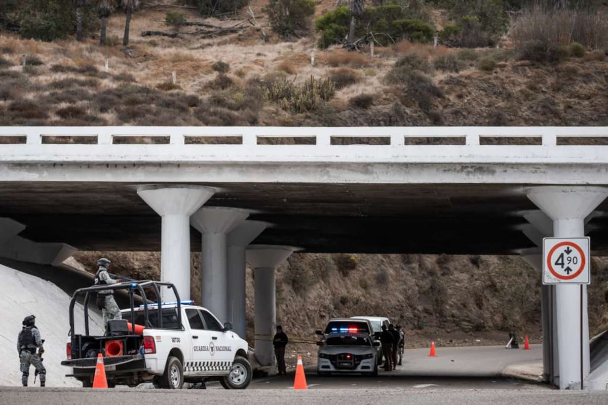 Localizan a hombre sin vida con las manos atadas en la carretera Escénica Tijuana-Rosarito