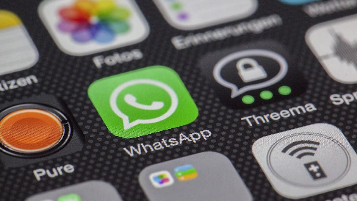 Si tu teléfono se queda sin memoria, esta es la herramienta de WhatsApp que concentra archivos innecesarios y te ayuda a decidir qué borrar para liberar espacio de forma rápida