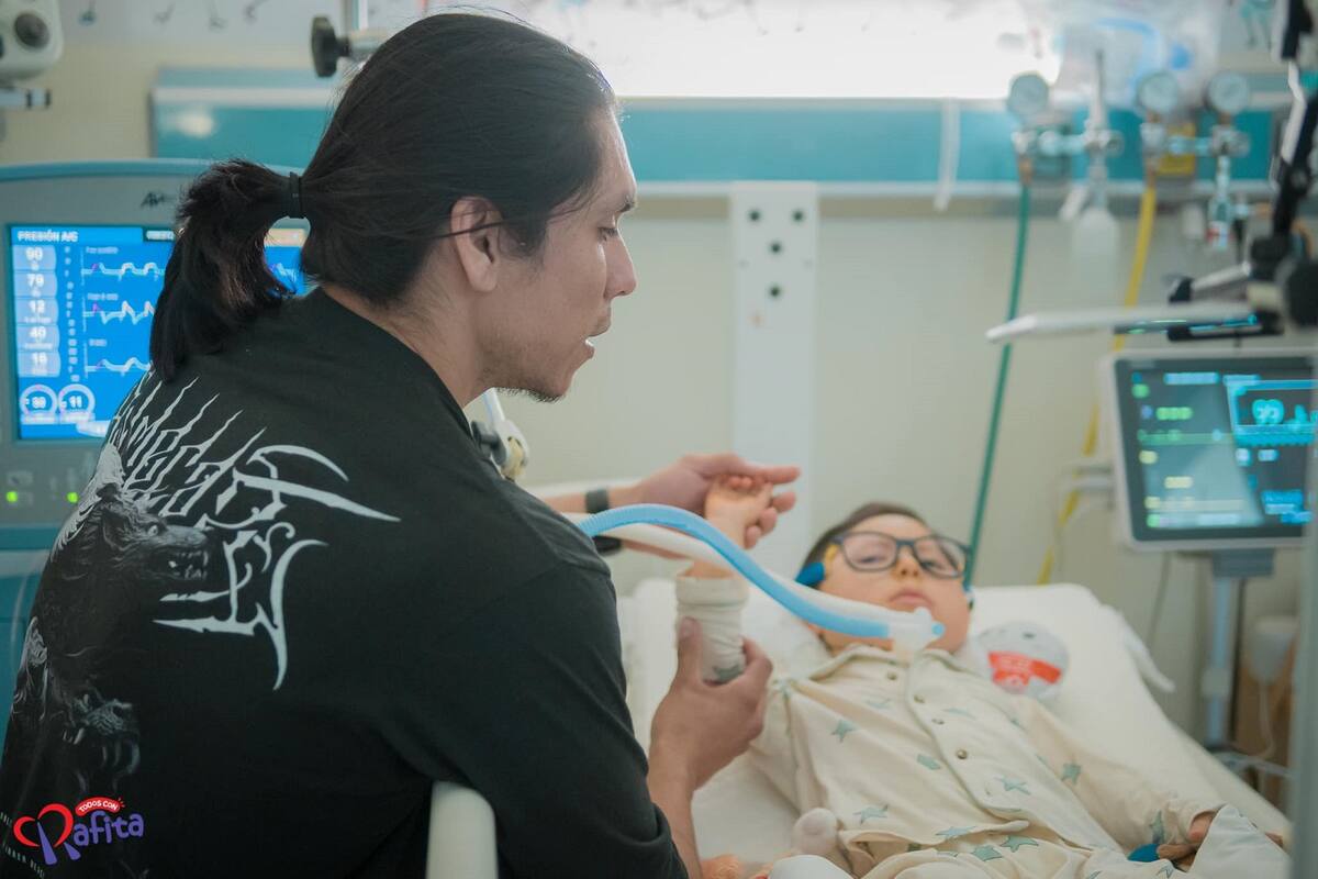 Deja Rafita ‘un regalo’ a sus padres