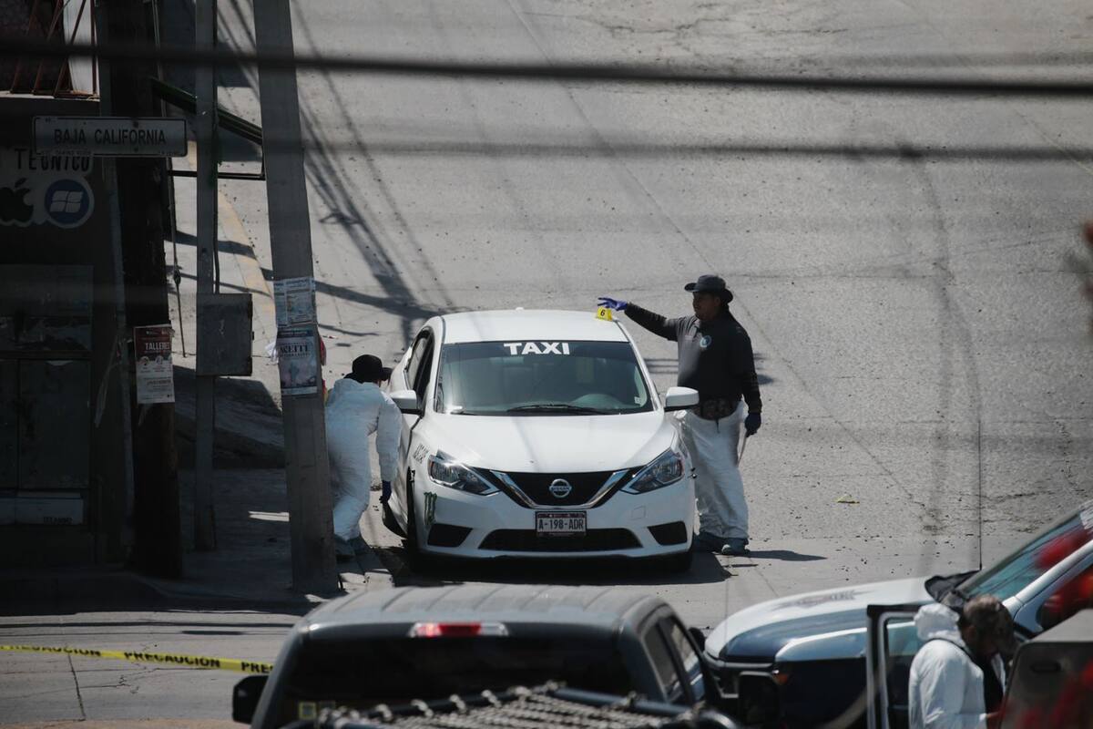 Asesinan a hombre dentro de taxi libre en Camino Verde
