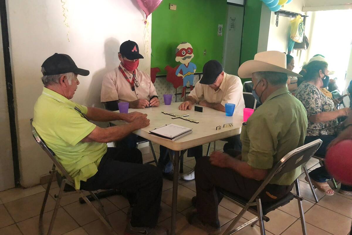 Abuelitos del asilo San Juan de Dios de Navojoa le escriben a ‘Santa’