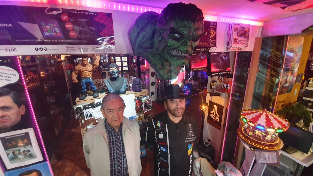 CAPITULAR NEGOCIOS DE FANTASÍA
UN RINCÓN DE FANTASÍA
Reparilandia es un negocio que empezó con reparaciones de equipo de cómputo, pero evolucionó para lograr reparar casi cualquier cosa.
2B
GALERÍA
VIDEO