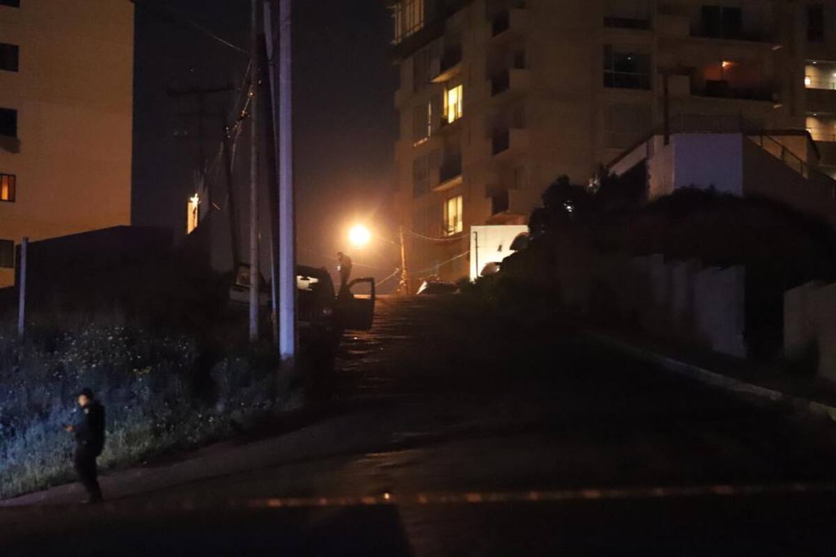 Pareja es atacada a tiros en bulevar Cuauhtémoc Sur