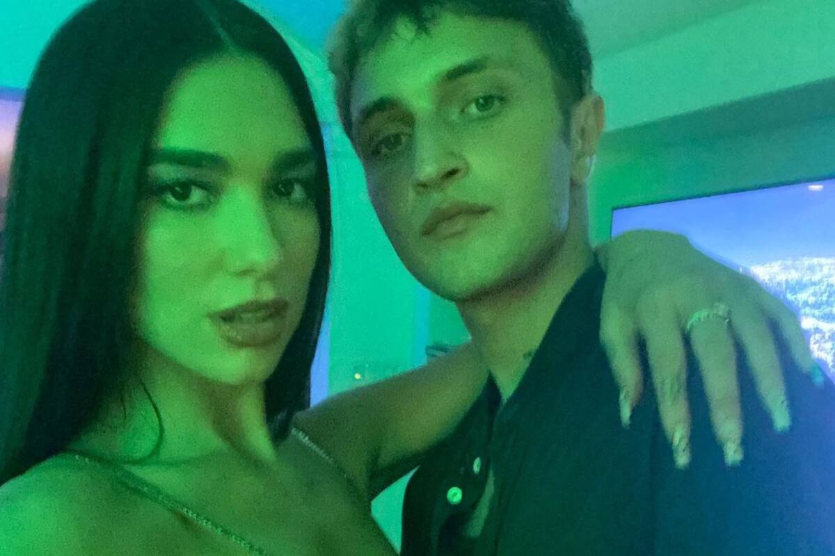 La sorpresa que que Dua Lipa recibió de su novio tras su triunfo en los Grammys