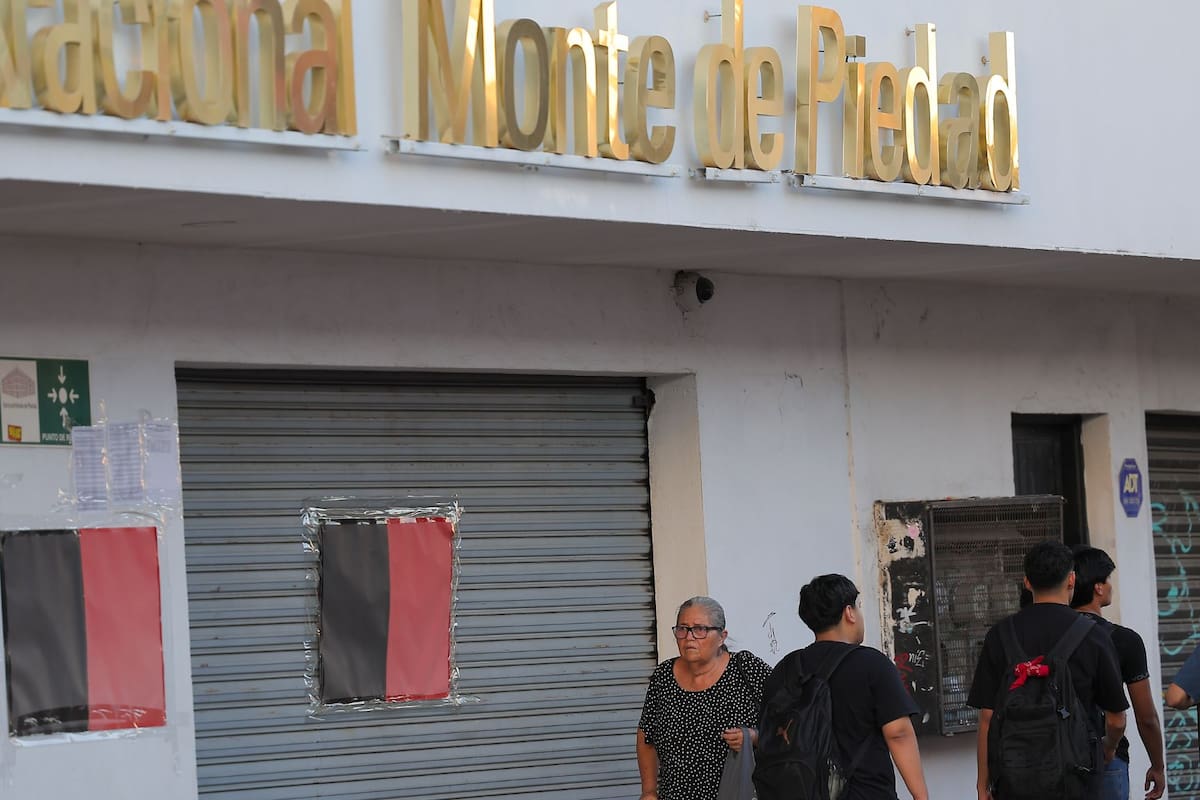 Ante la posible extensión de la huelga en el Nacional Monte de Piedad hasta septiembre de 2026, los deudores deben mantener sus pagos vigentes para evitar cargos adicionales y proteger sus pertenencias, ya que los préstamos continúan generando intereses