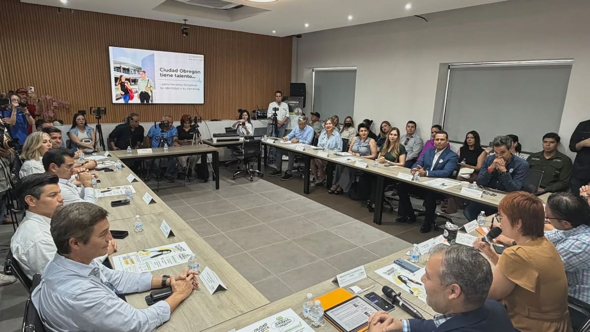 La convocatoria impulsada por Copreco, Canaco, Canacintra y otras cámaras empresariales estará abierta hasta el 29 de mayo y pretende que jóvenes representen a Ciudad Obregón dentro y fuera del País. | Foto: Mayra Echeverría.