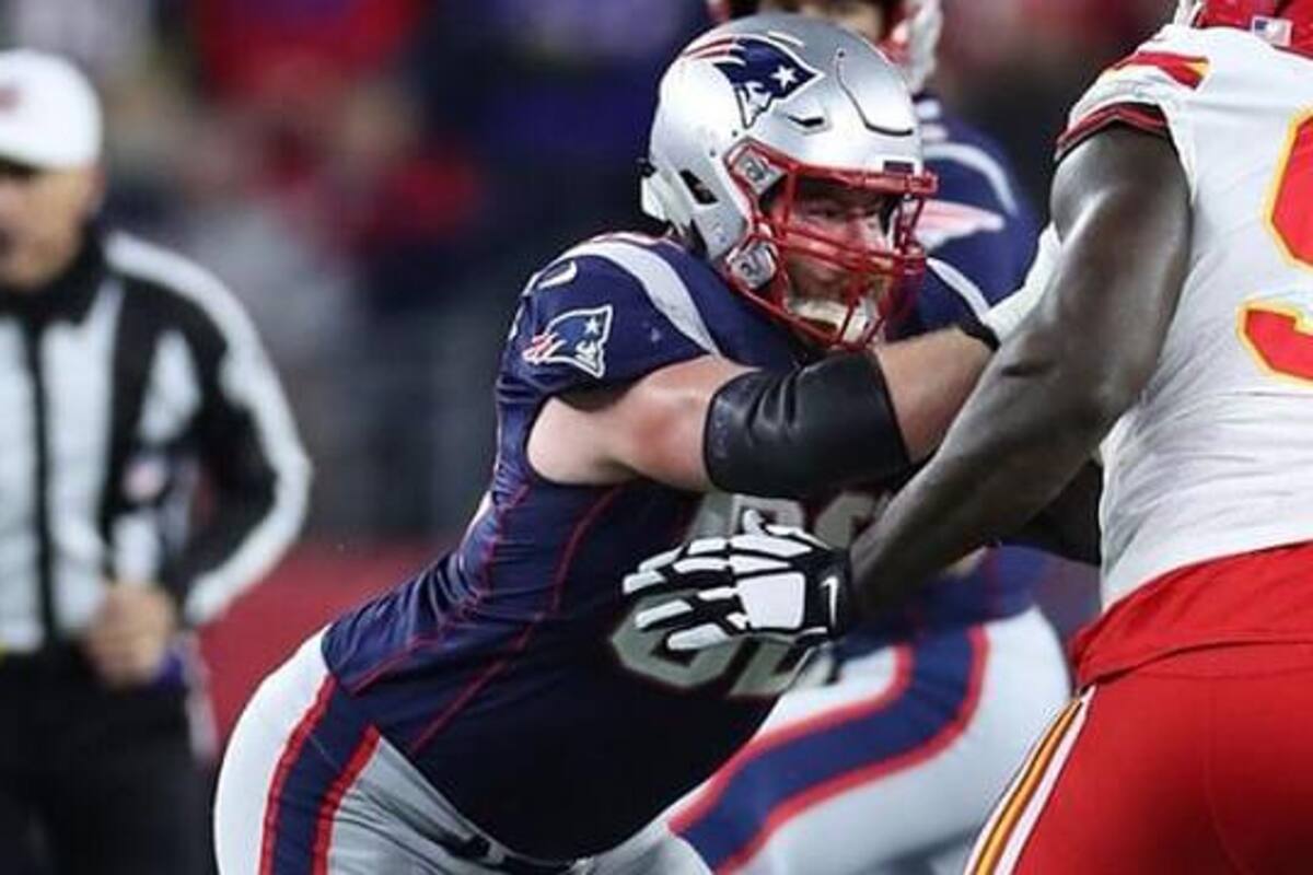 Patriotas de Nueva Inglaterra firman a Joe Thuney por una temporada