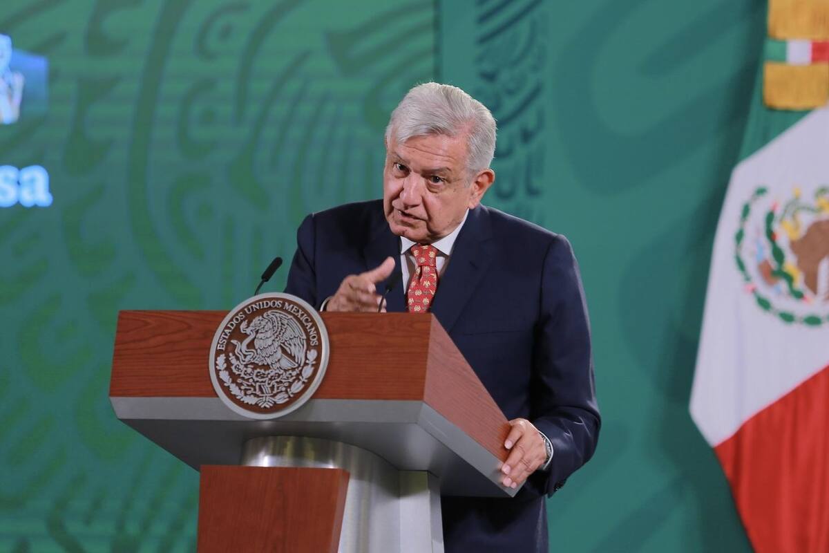 Mexicanos Contra la Corrupción acusa a AMLO de violar la constitución por mostrar documentos fiscales