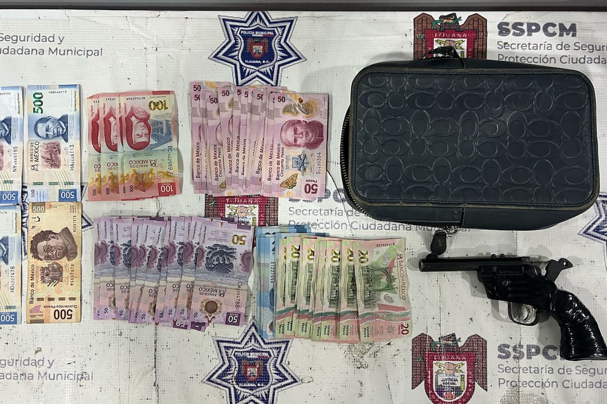 Capturan en Tijuana a dos menores tras asalto a mano armada a un Oxxo