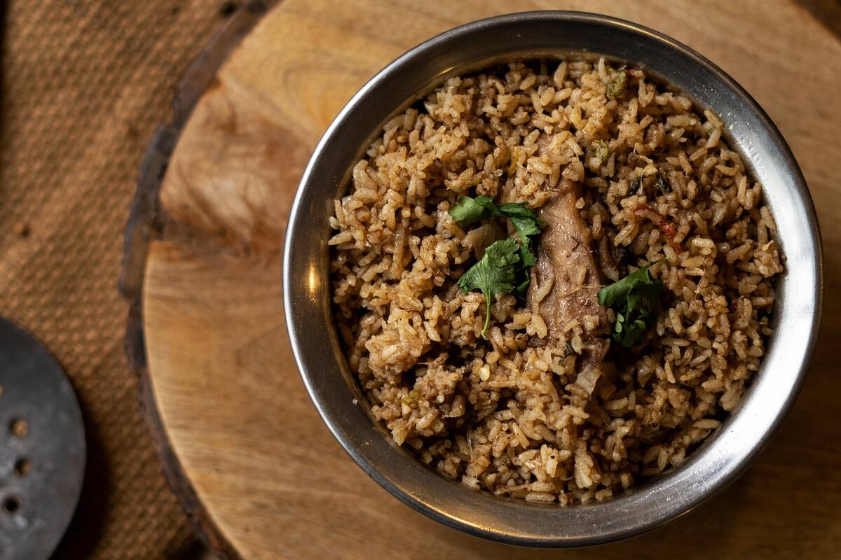 Nuevo estudio advierte sobre altos niveles de arsénico en el arroz integral