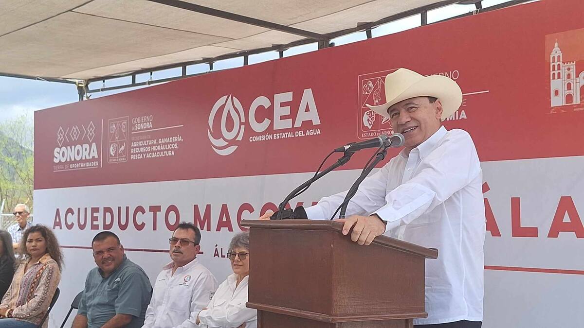 Inaugura gobernador Alfonzo Durazo Montaño acueducto Macoyahui-Álamos | Foto: Jesús Palomares
