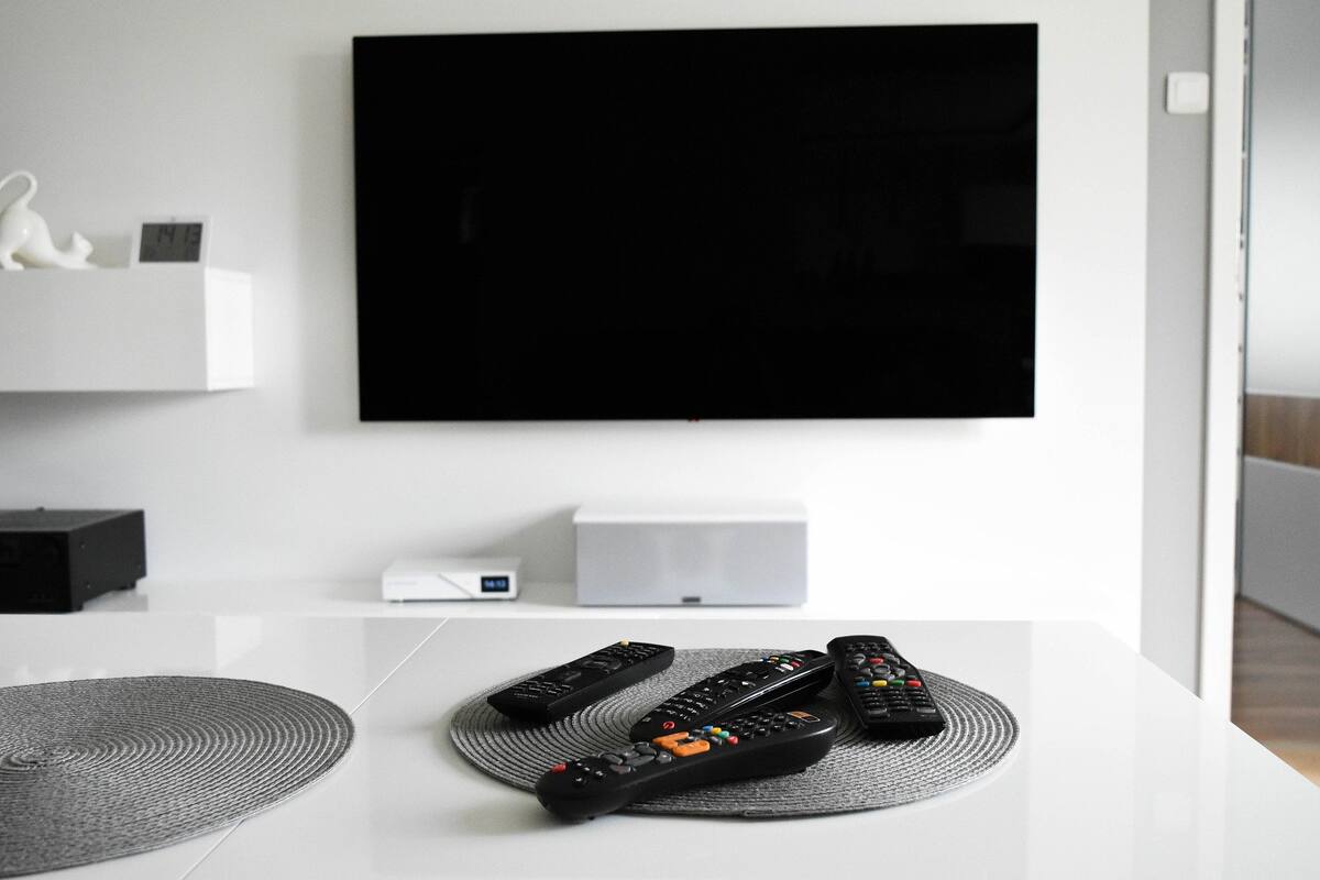 Las diferencias entre televisiones LCD y OLED