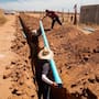 Avanza red de agua potable en Camalú