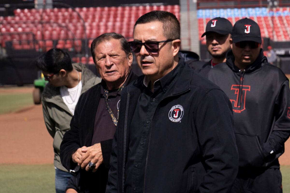 Óscar Romero deja la dirección deportiva de Toros de Tijuana