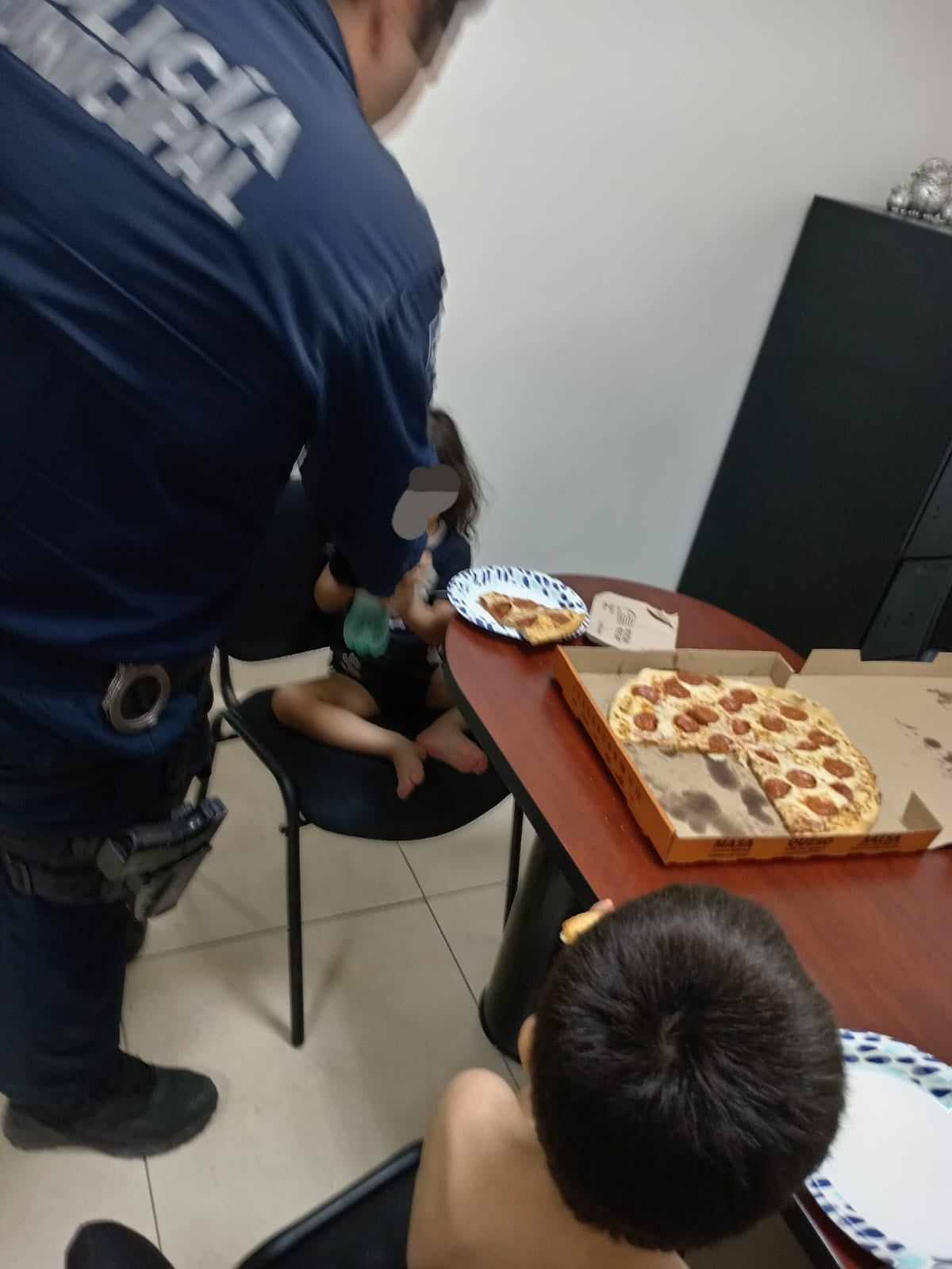Dos menores encontrados en un domicilio en mal estado. FOTO: Cortesía