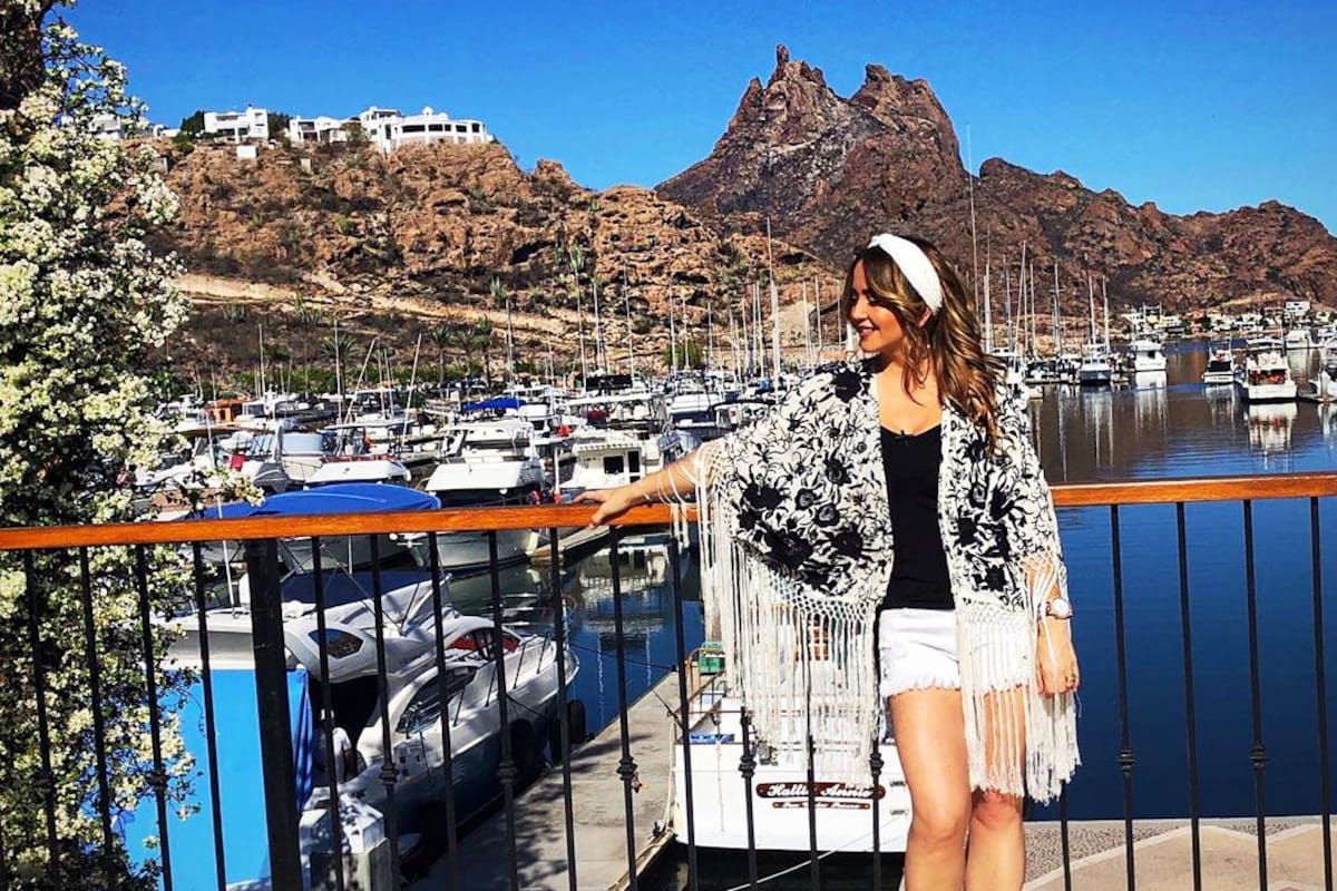 Andrea Legarreta sube foto a Instagram sin ropa para luchar contra el cáncer