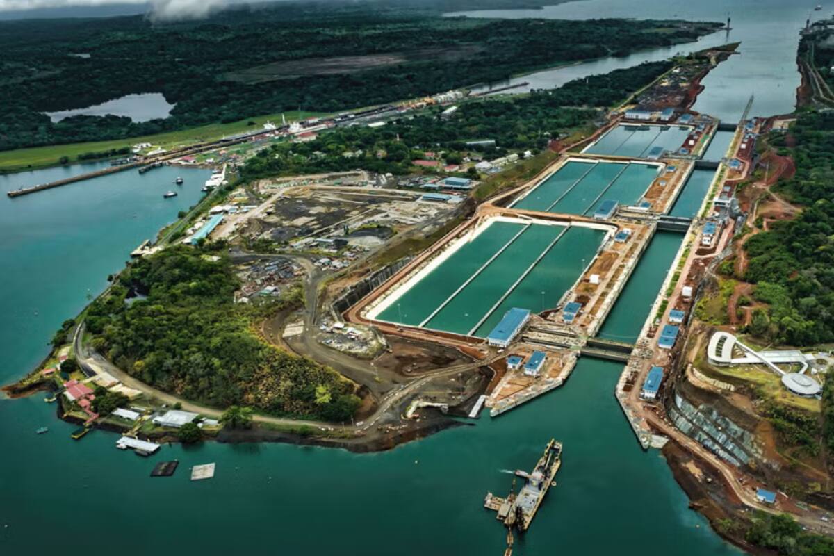 Amenaza Trump con tomar control del canal de Panamá por tarifas que describe como “ridículas”