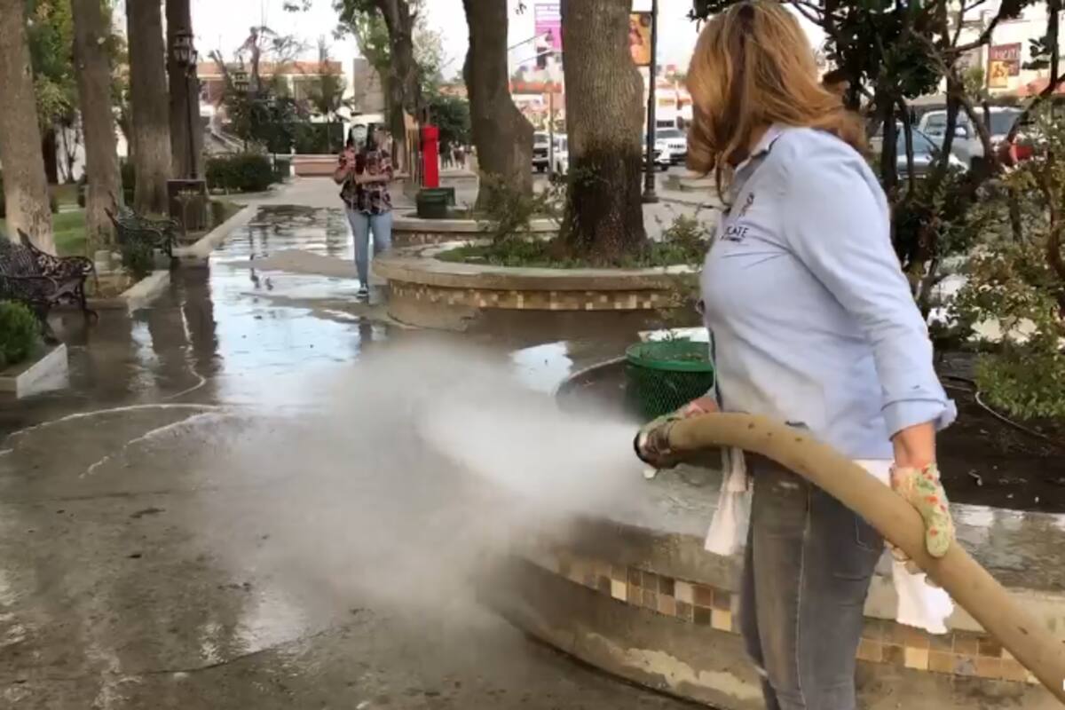 Tunden a Alcaldesa de Tecate por desperdiciar agua
