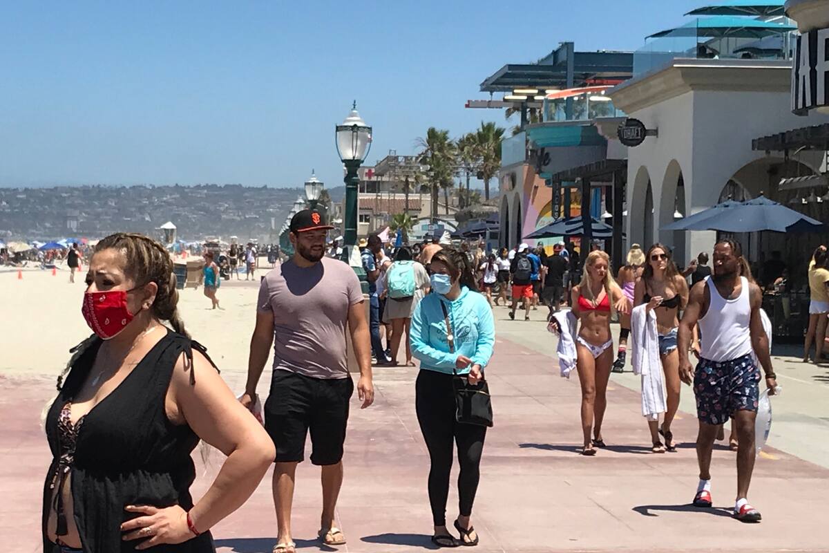 Casos de covid en San Diego a la baja