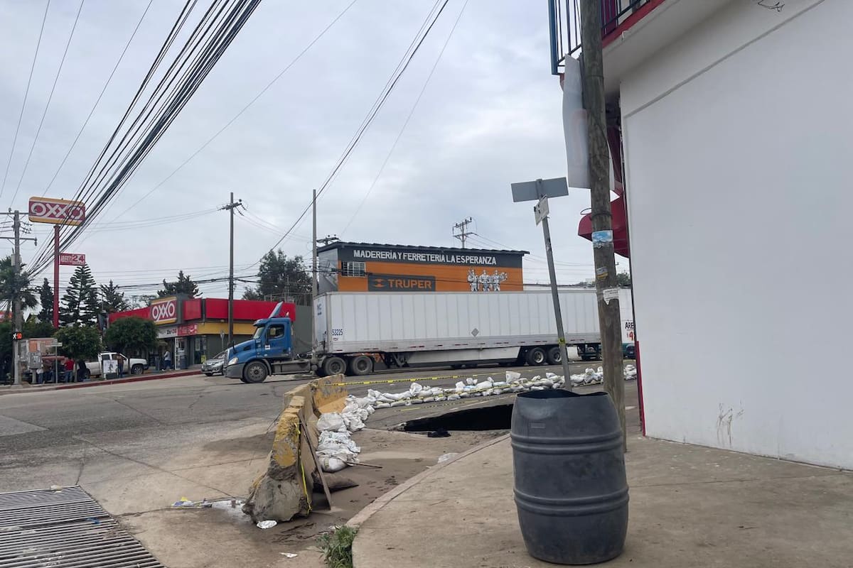 Socavón en Rosarito requerirá más de 3.5 mdp; problema se repite 5 años después de una reparación millonaria