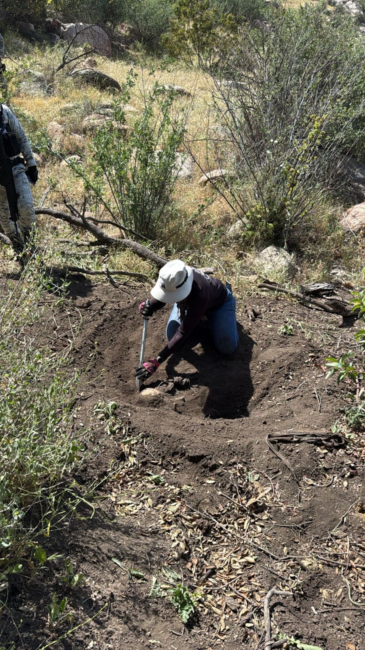 El hallazgo se realizó con apoyo de dron en una zona cercana a un campamento de personas en contexto de movilidad. Foto: Cortesía / Célula de Búsqueda e Investigación en Desaparición Forzada