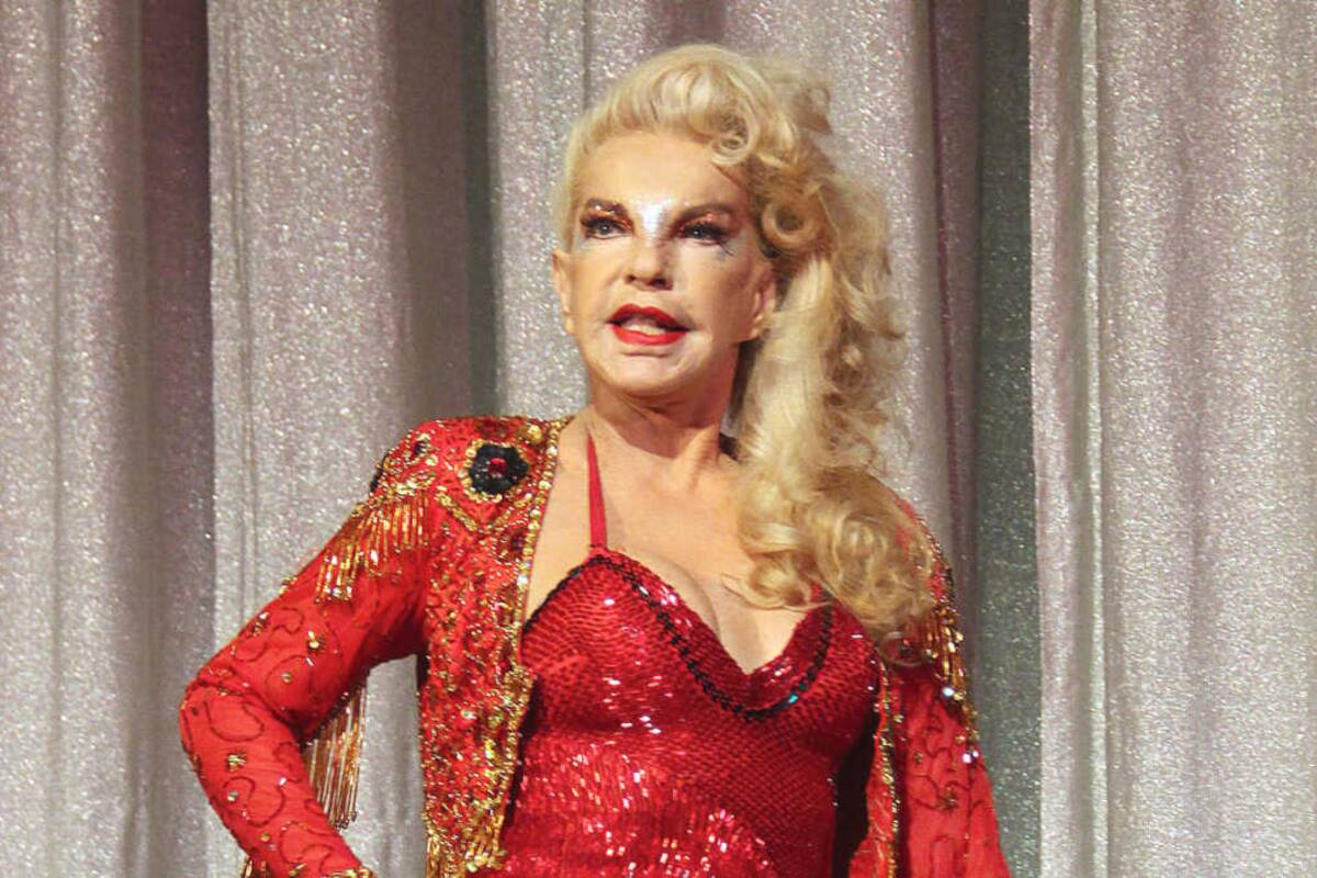 Lin May llega al funeral de Wanda Seux…está casi vacío