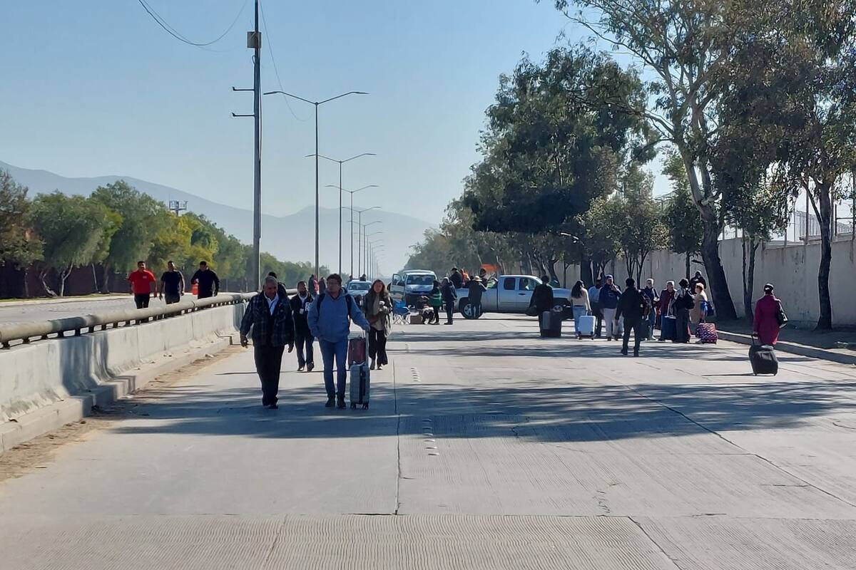 Residentes del Maclovio Rojas se deslindan de bloqueo en carretera al Aeropuerto