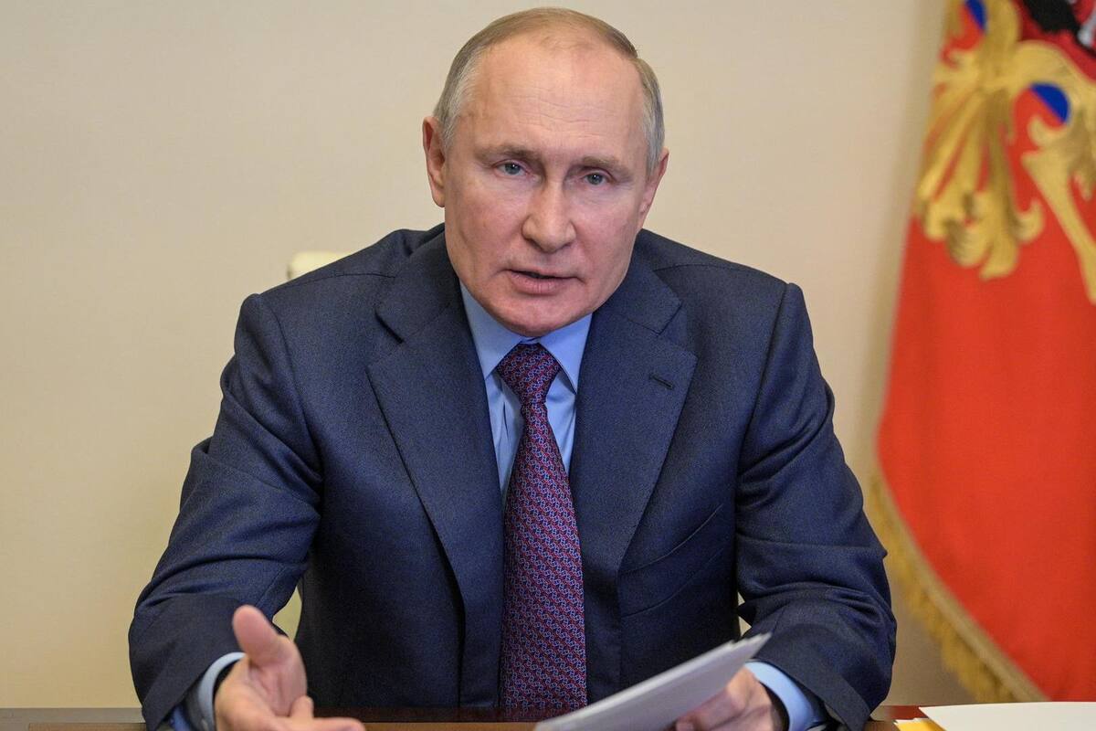Putin dice tener anticuerpos contra la Covid-19 e invita a la población a vacunarse