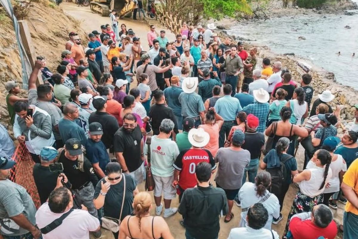 “El mar no tiene dueño”, derriban muro que bloqueaba el acceso a la playa en Nayarit
