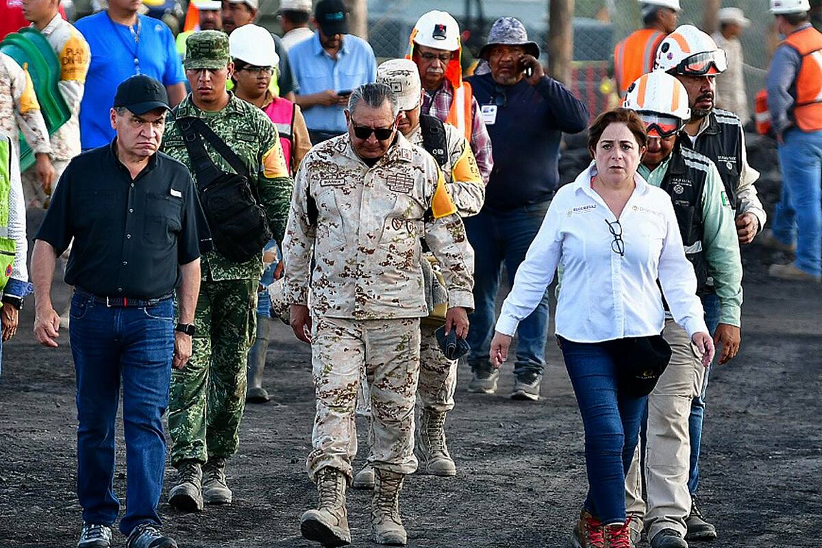 Mina El Pinabete: Sacar toda el agua tardaría hasta 24 meses, dice Protección Civil