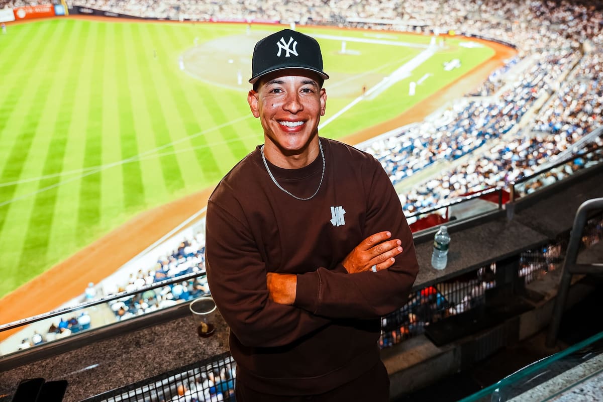 Daddy Yankee no se quiso perder el juego entre Yankees y Azulejos. (Foto: @yankeestadium)