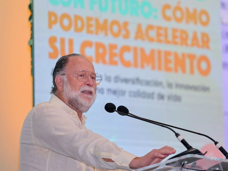 Ricardo Hausmann presenta estrategia de diversificación económica para Hermosillo
