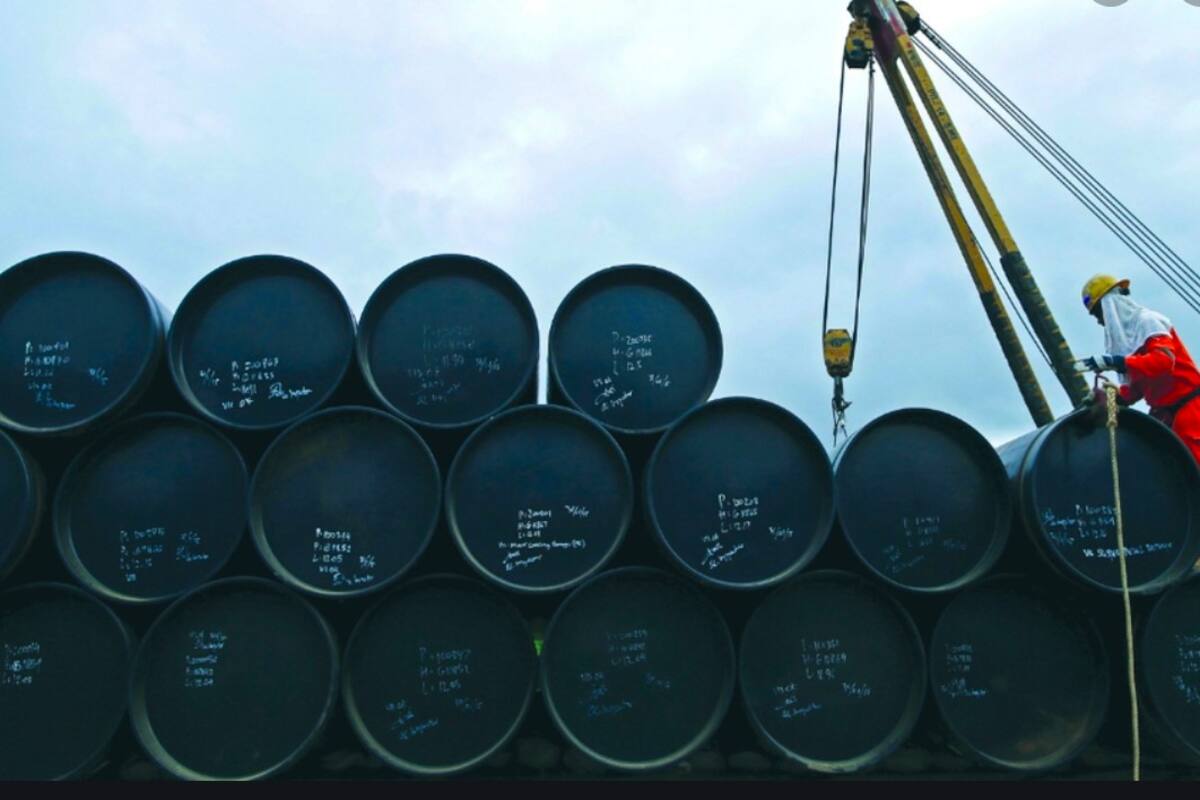 Precios del petróleo suben 80 centavos por recuperación de demanda