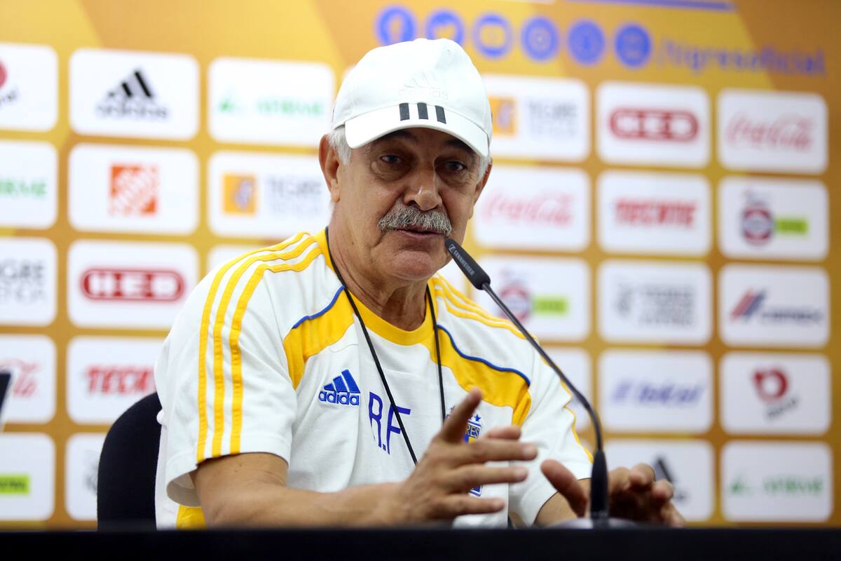 Ricardo Ferretti hace menos sus logros como DT