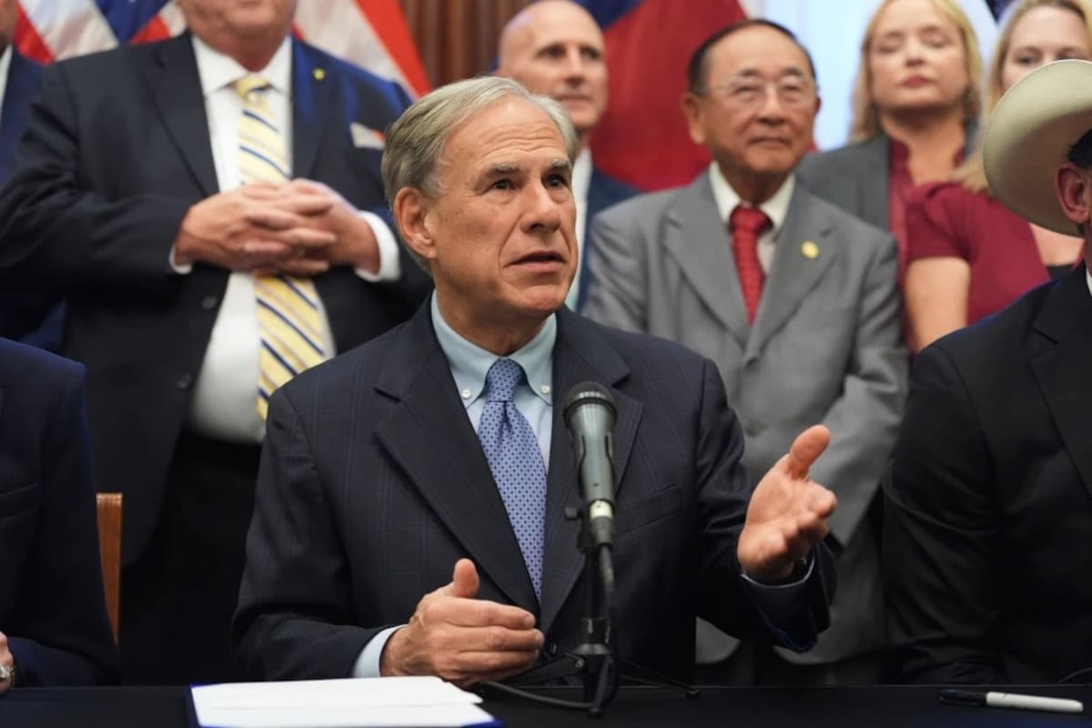 El gobernador de Texas, Greg Abbott, habla con los medios en el Capitolio de Texas en Austin, Texas, el 22 de agosto de 2025. | Crédito: AP/Eric Gay, Archivo