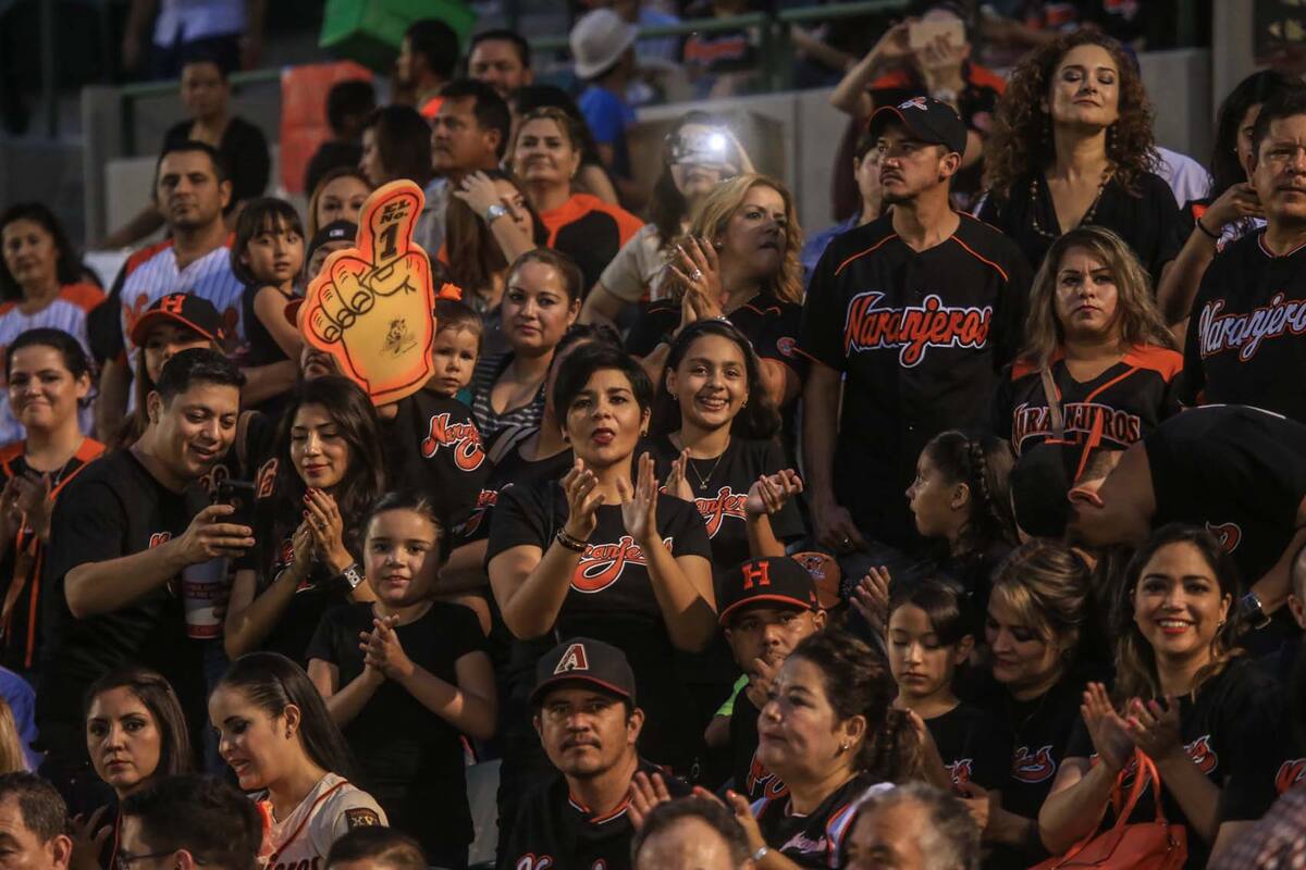 Beisbol con aficionados aumentaría contagios de Covid-19: Infectólogo