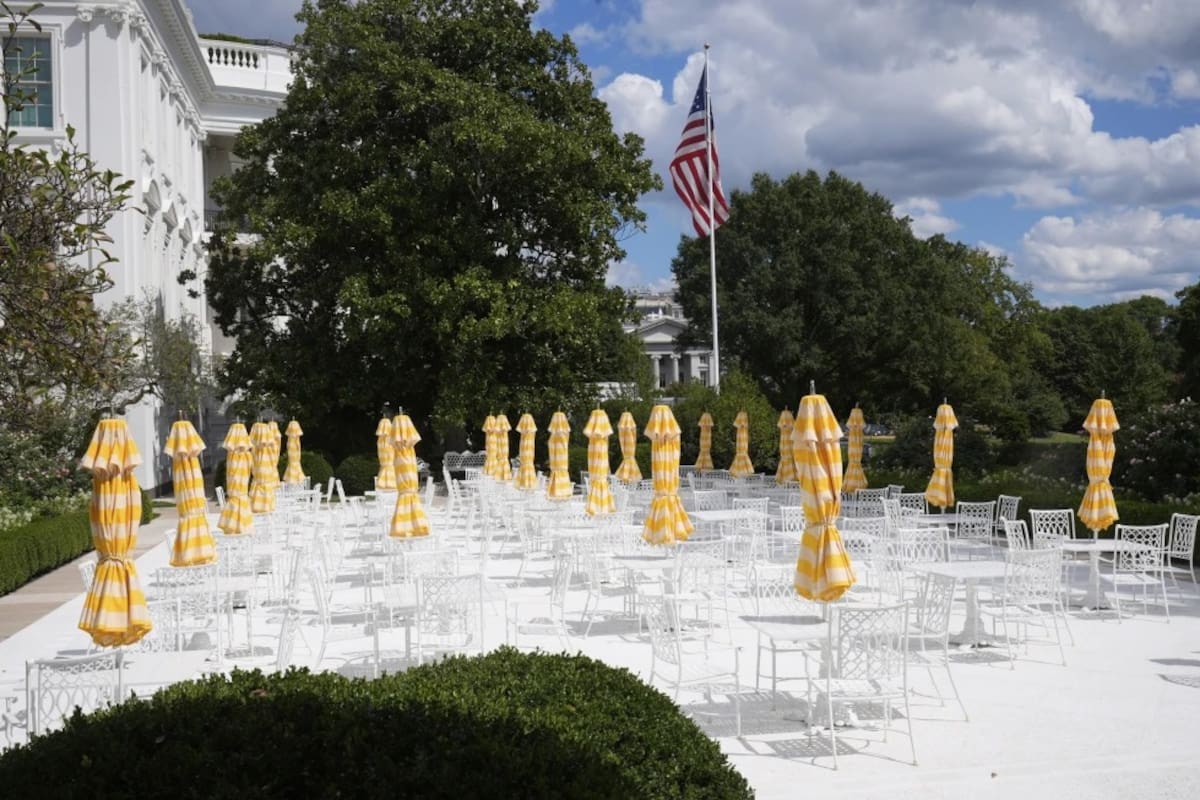 Fotografía donde se aprecia el jardín de rosas de la Casa Blanca el martes 2 de septiembre de 2025 en Washington. | Crédito: AP/Mark Schiefelbein