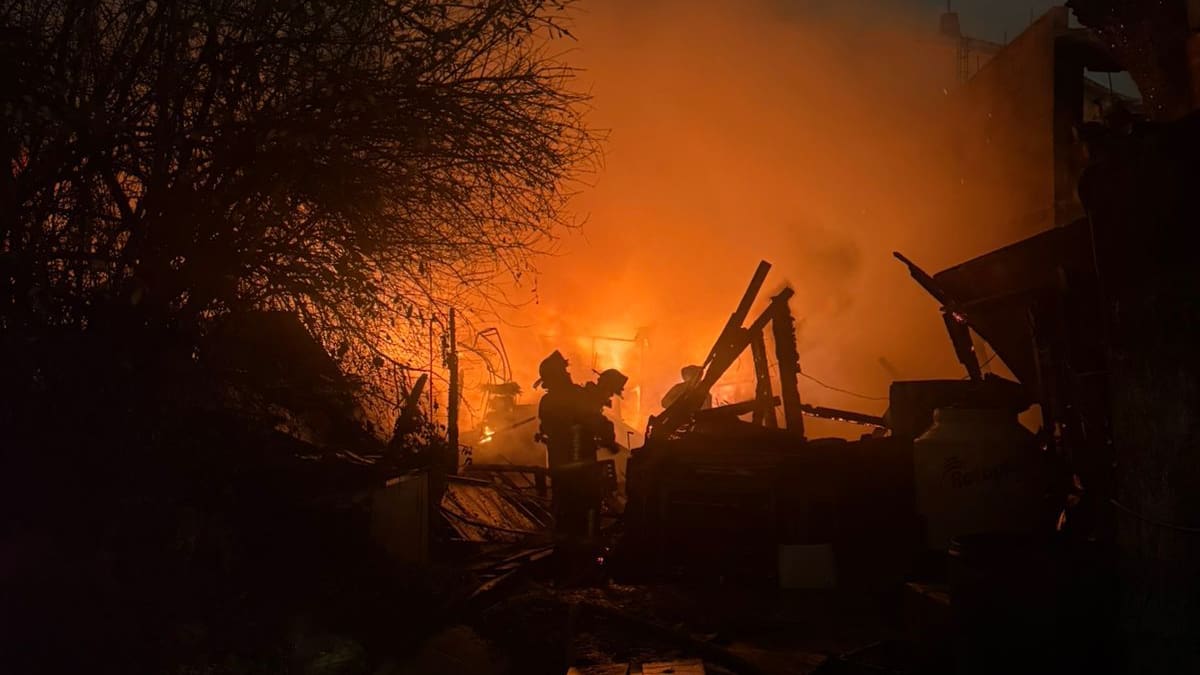 Bomberos de Tijuana atienden 50 emergencias en 24 horas, incluyendo incendios y explosión