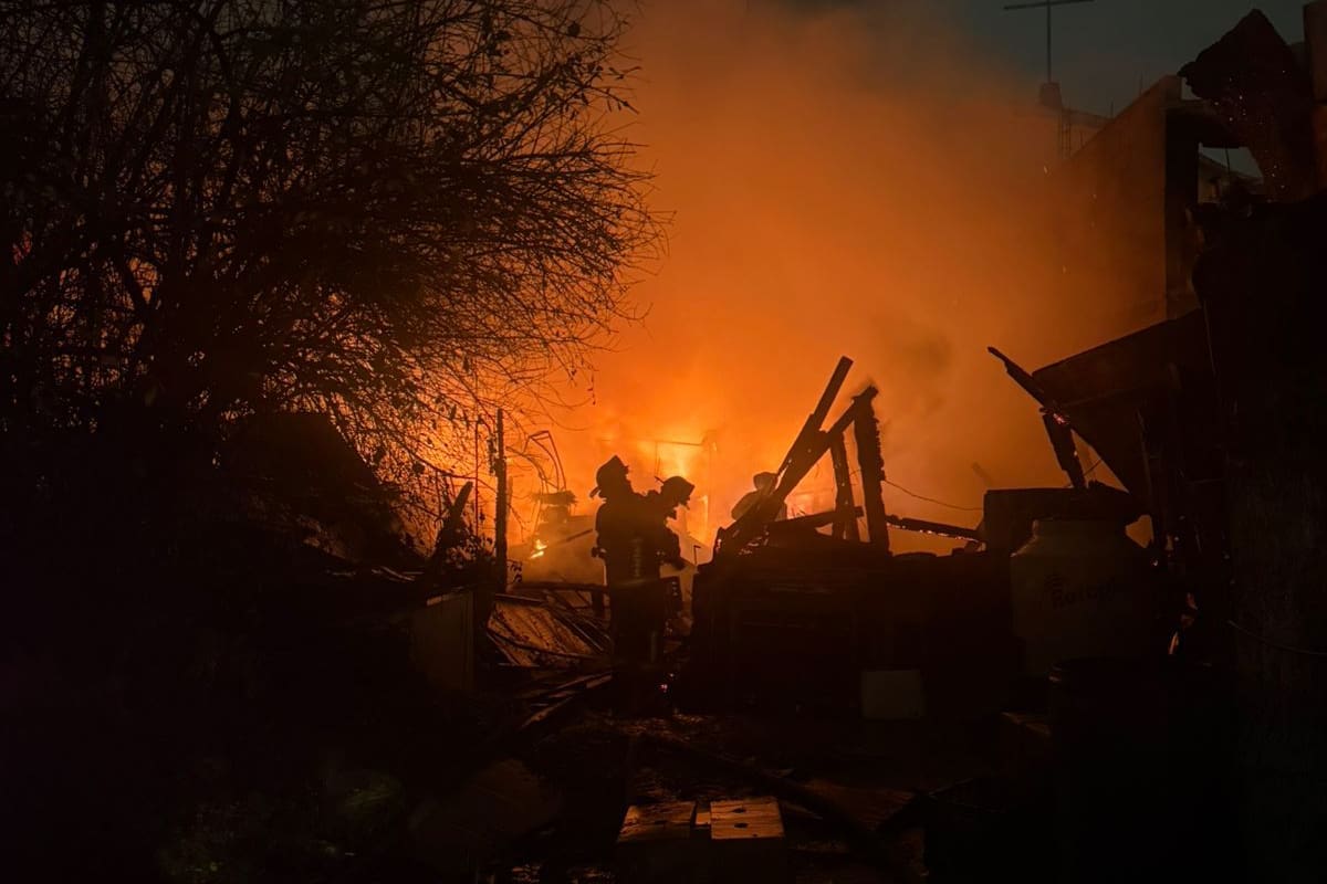 Bomberos de Tijuana atienden 50 emergencias en 24 horas, incluyendo incendios y explosión