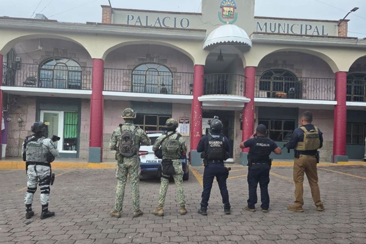 Presuntos sicarios lanzan explosivo desde un dron en la alcaldía de Benito Juárez, Michoacán