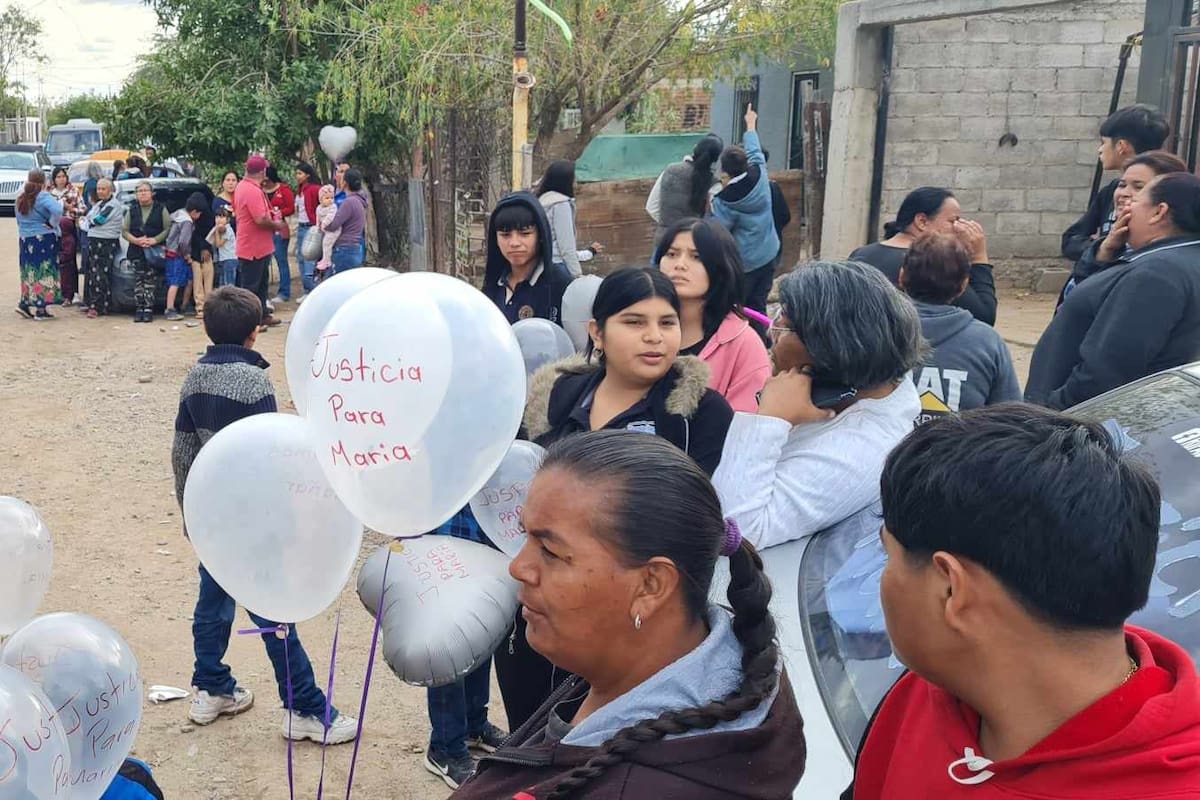 Emotiva despedida a María de Jesús, niña de 12 años encontrada sin vida en la carretera a la mina NyCo el pasado lunes
