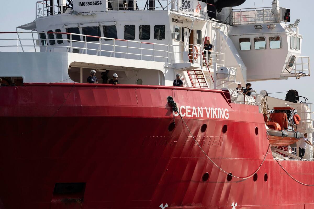 Migración en Europa: El barco Ocean Viking avista una decena de cadáveres en el Mediterráneo