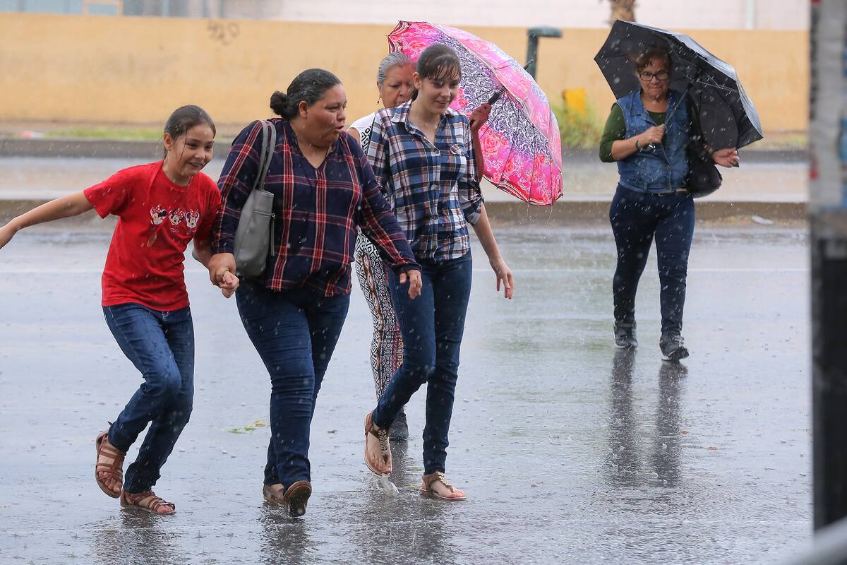 Lluvias intensas para varios estados en la noche del Grito de Independencia; para Sonora fuertes