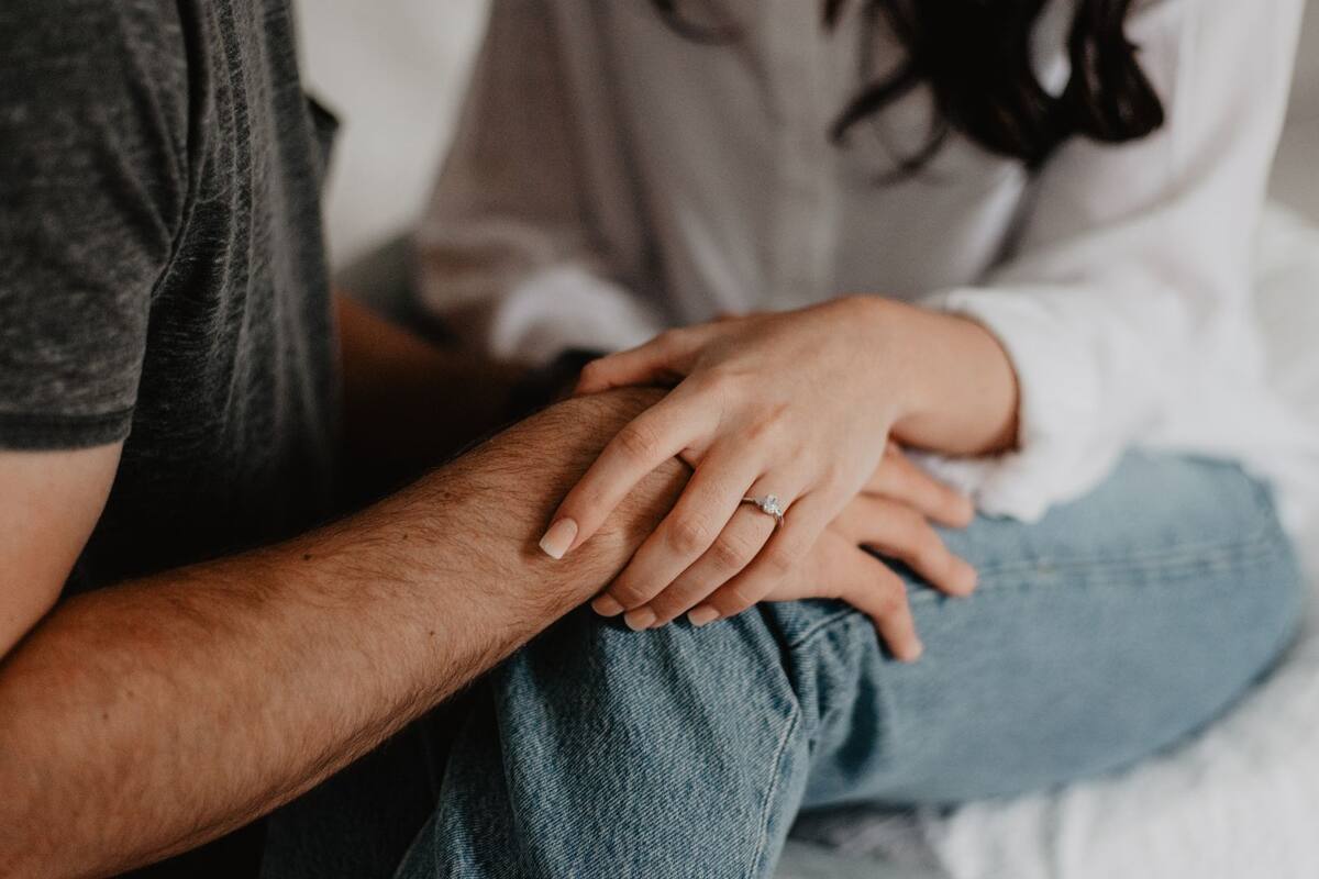 Finanzas de pareja: Así funciona el método “50-30-20 adaptado” para lograr metas juntos