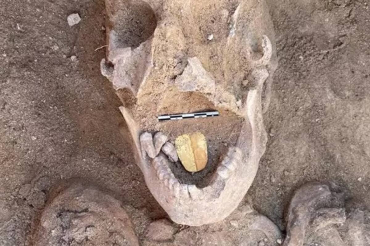 Encuentran en Egipto una momia con lengua de oro