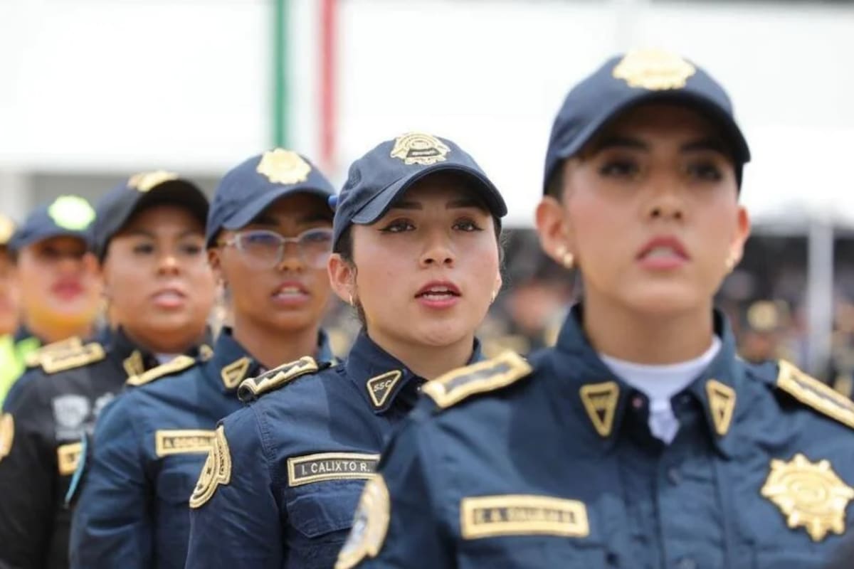 Más de 300 nuevos policías concluyen su preparación y se integrarán a los penales federales de México, en una generación formada por 181 mujeres y 136 hombres