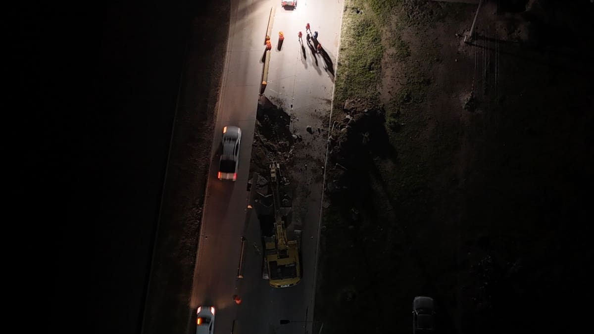 El cierre parcial genera congestionamiento vehicular mientras avanzan las reparaciones. Foto: Leonardo González