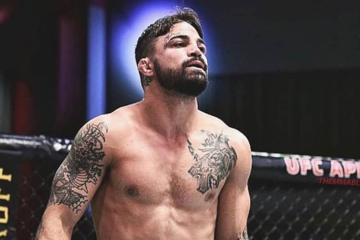 Peleador de UFC arremete con insultos racistas y golpes contra anciano en bar