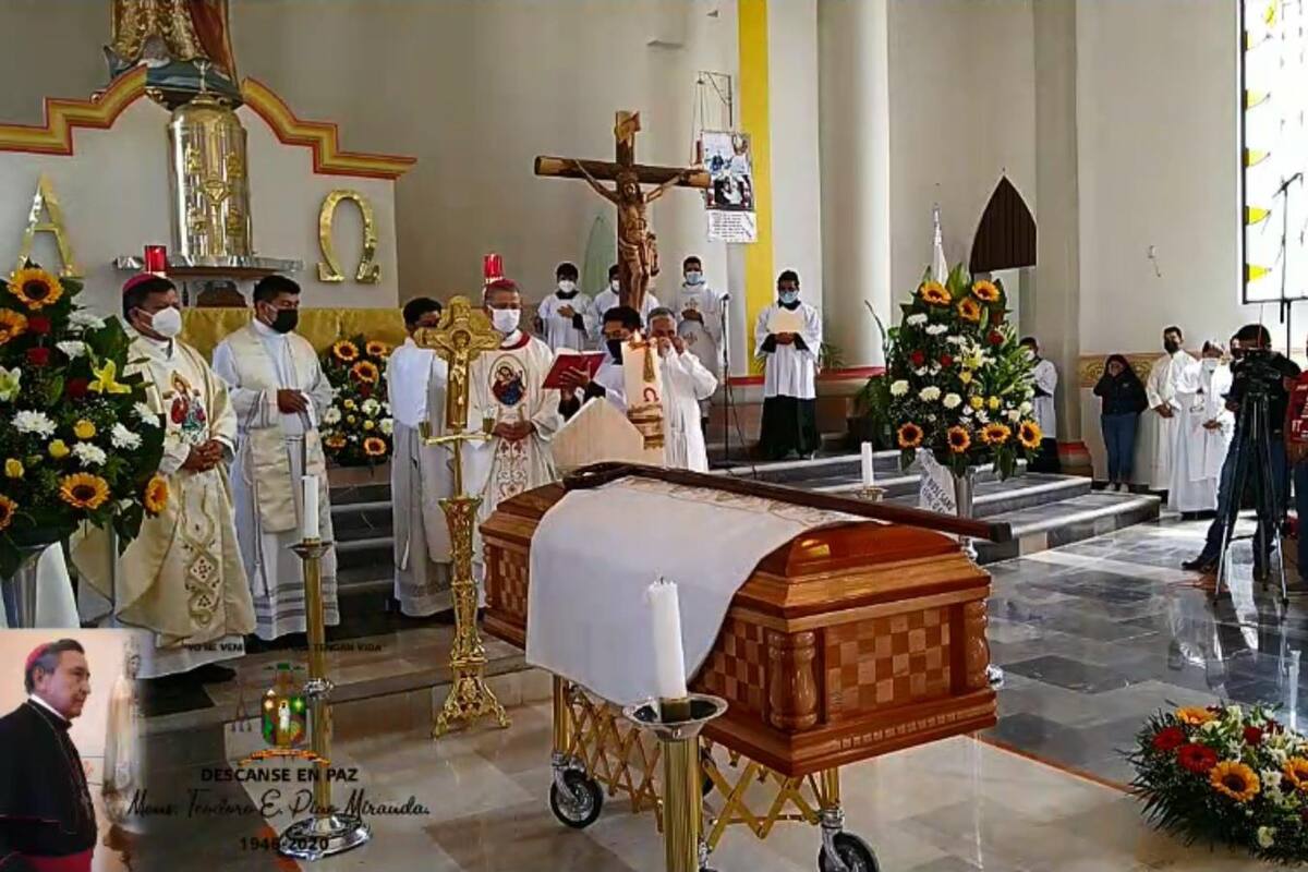 Dan el último adiós al padre Teodoro Enrique Pino; destacan su entrega